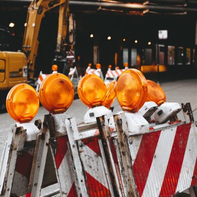 3 elements indispensables per a la senyalització de seguretat en obres de construcció